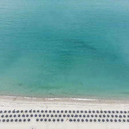 منتجع Holidays & 4*