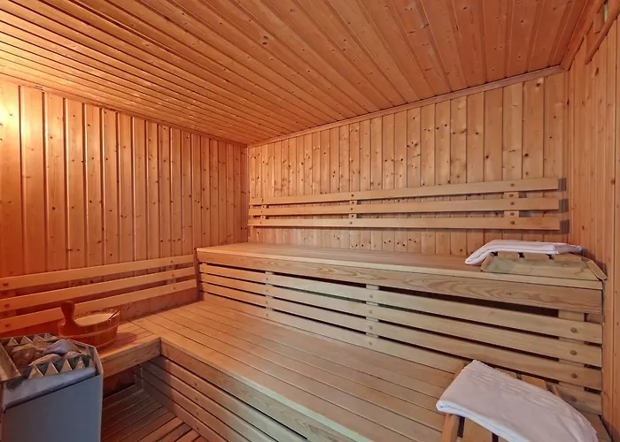 Курортный комплекс Holidays & 4*