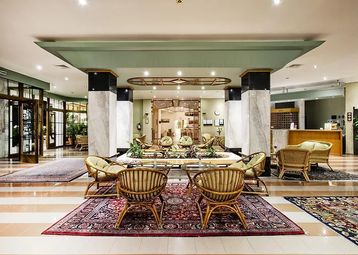 Holidays & Курортный комплекс Посиди