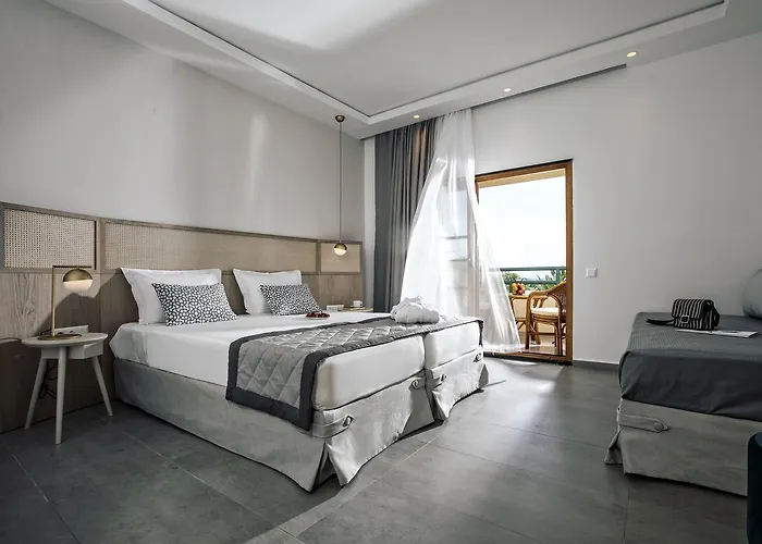 Holidays & Курортный комплекс Посиди