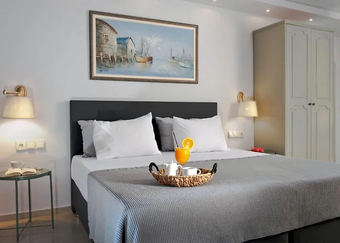 Holidays & Курортный комплекс 4*