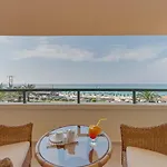 Holidays & 4*