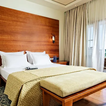Resort Holidays & 5*
