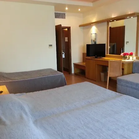 Holidays & Üdülőközpont 4*