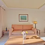 Курортный комплекс Holidays & 4*