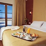 Курортный комплекс Holidays &