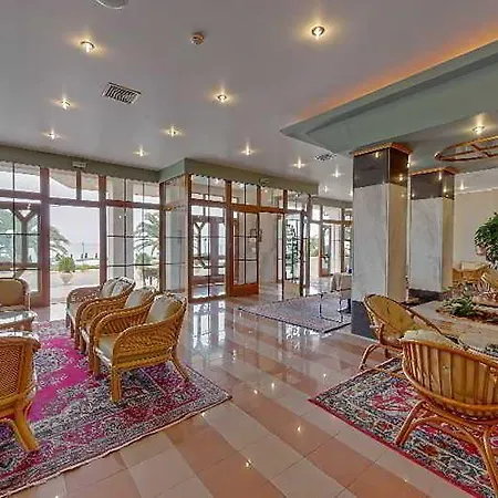 Holidays & Resort 4*